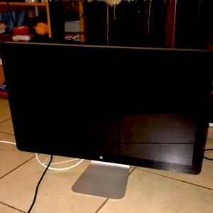 Apple Thunderbolt Display | A1407 | 27" Widescreen LED Monitor |Built-in Speaker